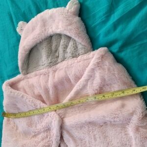 Mon Lapin Kids Toddler Blanket With Hood Very Soft Poly Plush With Hood W/Snap
